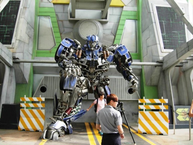 Transformers-meet-n-greet-at-Universal-Studios-Singapore-1024x768-1.jpg