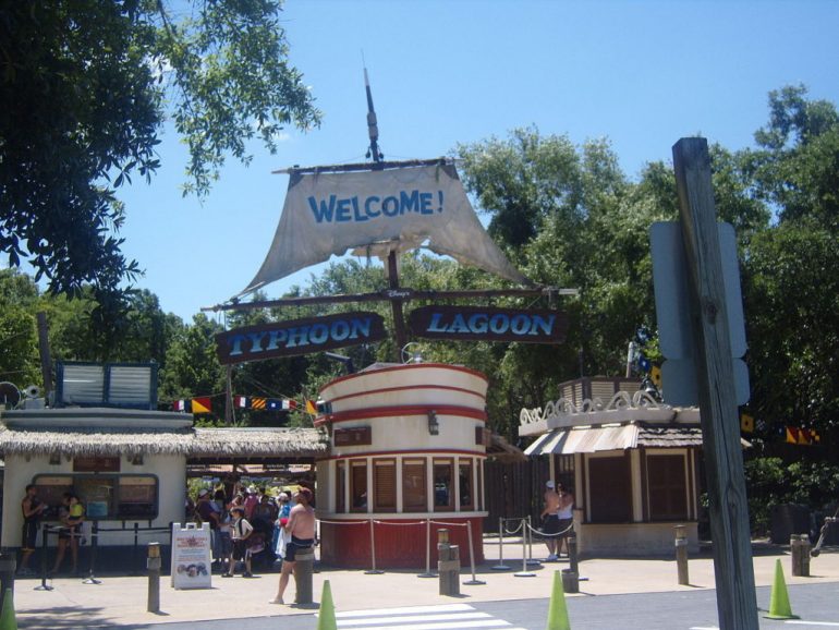 Typhoon-Lagoon-at-Walt-Disney-World-1024x768-2.jpg