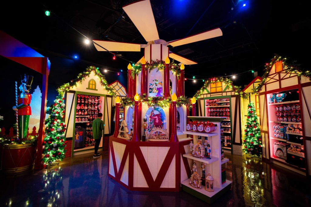 Universal's Holiday Tribute Store 2020