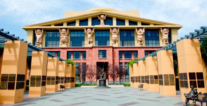 walt-disney-company-headquarters-burbank-california-700x379.png