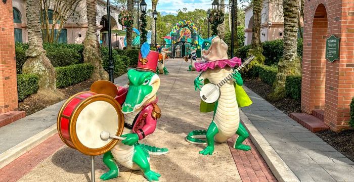 2023-wdw-disneys-port-orleans-french-quarter-atmo-alligators-band-700x525.jpg