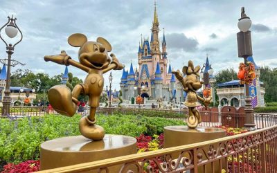 wdw-2024-mk-hurricane-helene-mickey-minnie-statues-disney-fab-50-cinderella-castle-stock-cloudy-rainy-700x525.jpg