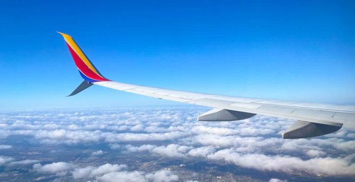 Southwest-Airplane-Wing-4-700x525.jpg